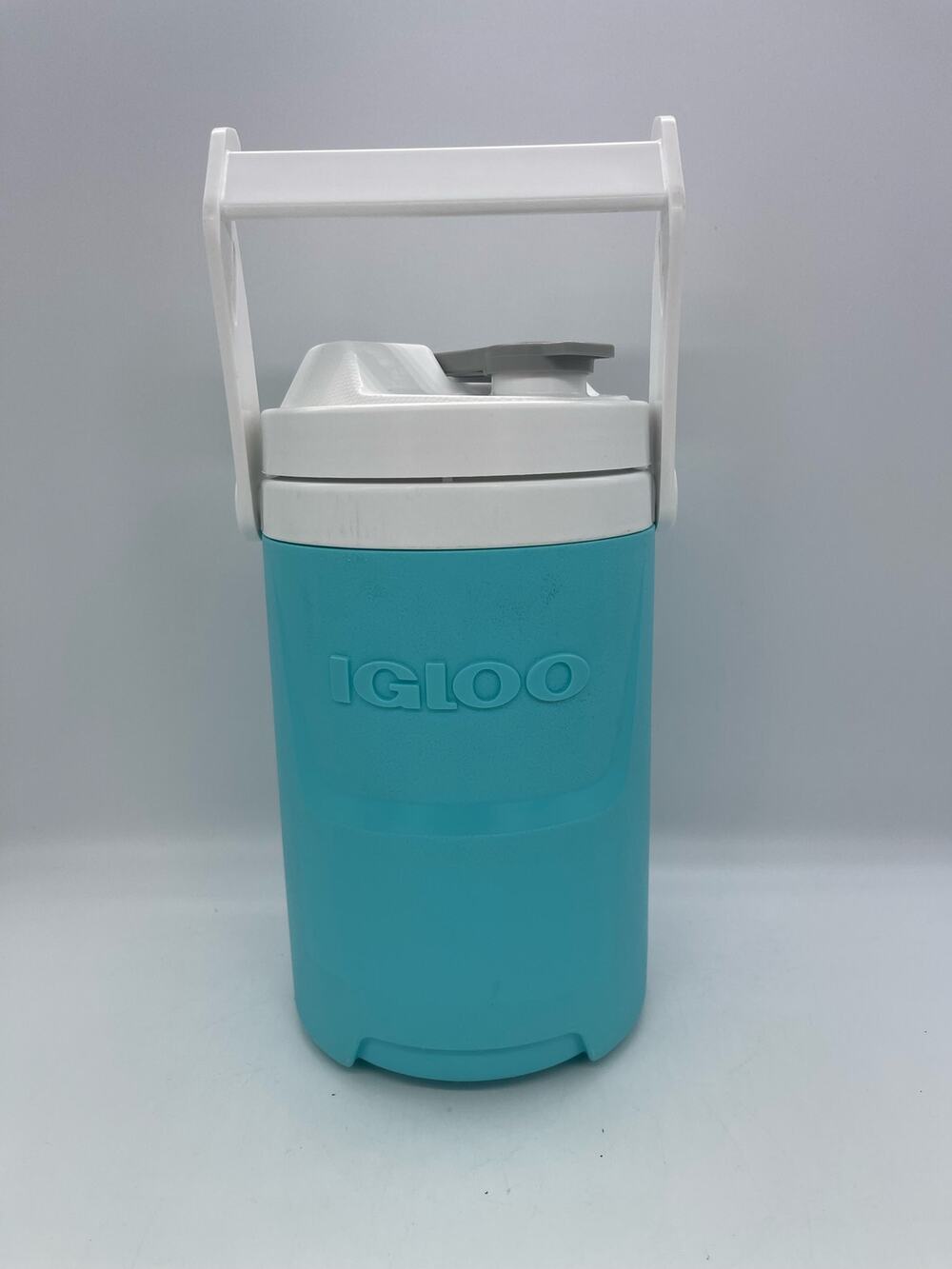 Blue Igloo Water Jug 1/2 Gallon